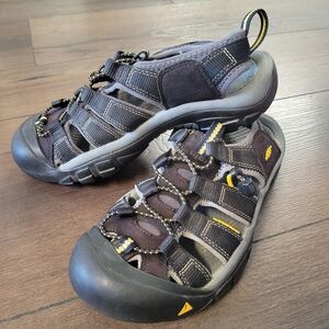 Keen Newport Waterproof Black Sandals Women's 8